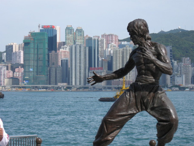 Bruce Lee statue
